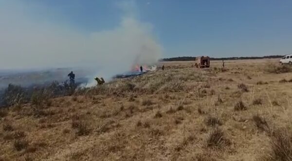 Incontrolables llamas en Misiones ponen en riesgo viviendas   - Nacionales - ABC Color