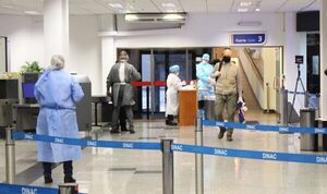 Migraciones rechazó el ingreso de nueve extranjeros que no tenían certificado de vacunación | OnLivePy