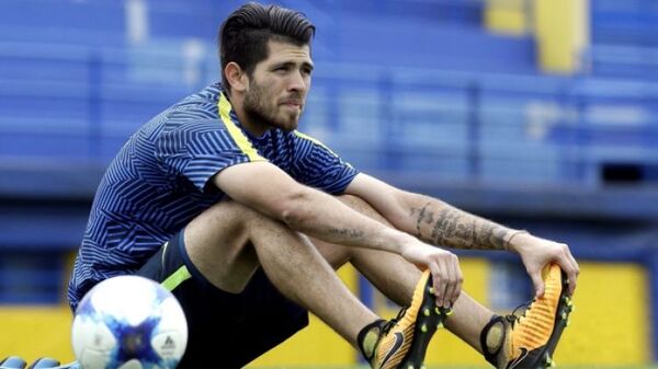 El arquero de Boca, Agustín Rossi, es ofrecido al Barcelona