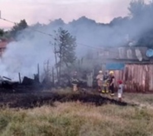 Prendió fuego a la casa de su vecino porque estaba enojado  - Paraguay.com