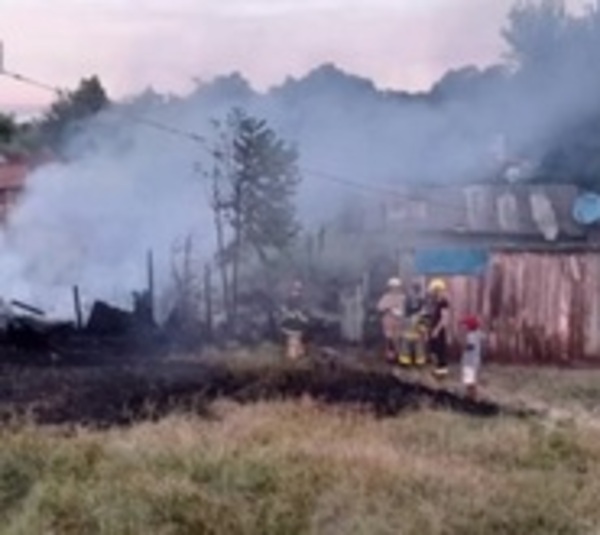 Prendió fuego a la casa de su vecino porque estaba enojado - Paraguay.com