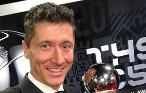 ¡Lewandowski se quedó con el premio The Best!