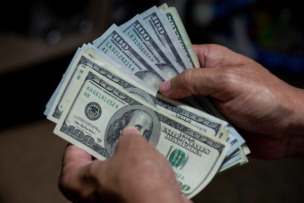 Los grandes contribuyentes de Ecuador aportaron 4.810 millones de dólares en 2021 - MarketData