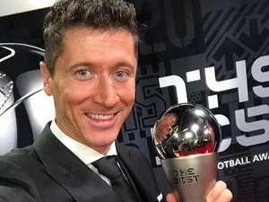 Lewandowski se impone a Messi en los premios The Best