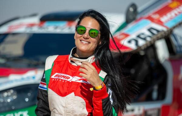 Lafarja volvió al país tras finalizar el rally más difícil del mundo