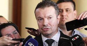 La Nación / Arregui deja relucir inexperiencia de Giuzzio como ministro de seguridad
