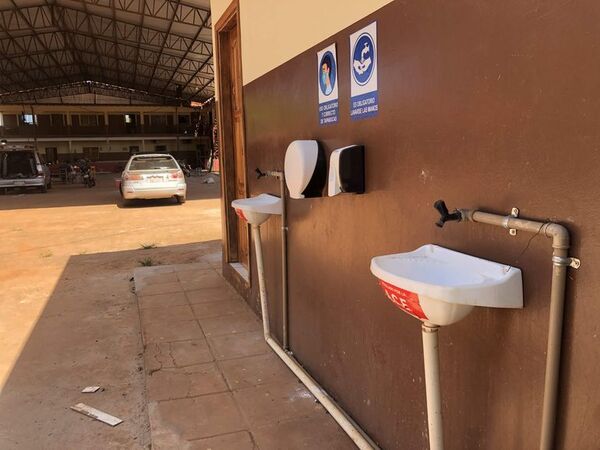 Miles de alumnos sufrirán falta de agua en escuelas de Ciudad del Este - ABC en el Este - ABC Color