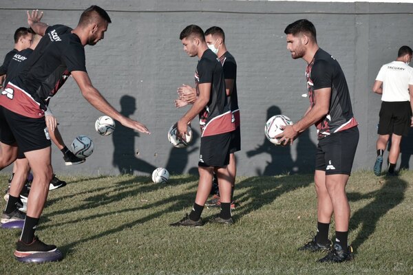 Cerro-Tacuary suspendido por varios casos de covid