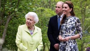 Reina Isabel II se muda con príncipe William y Kate Middleton