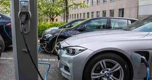 La Nación / Los vehículos eléctricos dejarán de ser subvencionados en China a finales del 2022