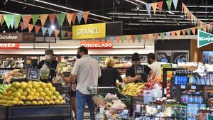 Sector privado espera que inflación llegue al 4,5% y dólar a los G. 7.000