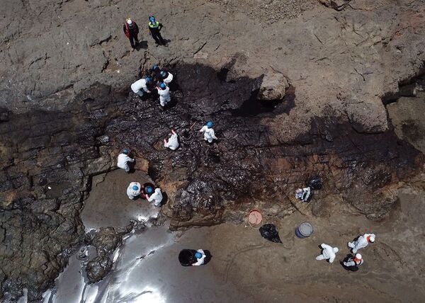 Perú aísla playas tras derrame de petróleo atribuido a erupción en Tonga - Mundo - ABC Color