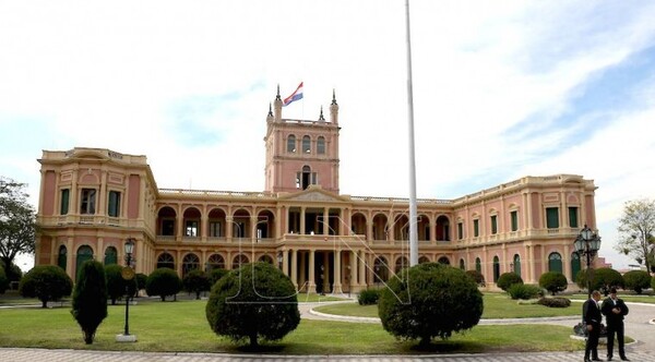 Ejecutivo emitirá nuevo decreto sanitario hoy, podría incluir cambios