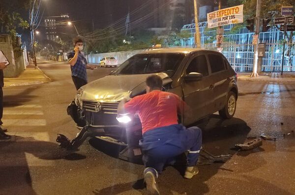 Accidente sobre España y Perú implica a choferes de Bolt - Nacionales - ABC Color