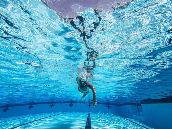 Ejercicios para realizar en una piscina y sus beneficiosos