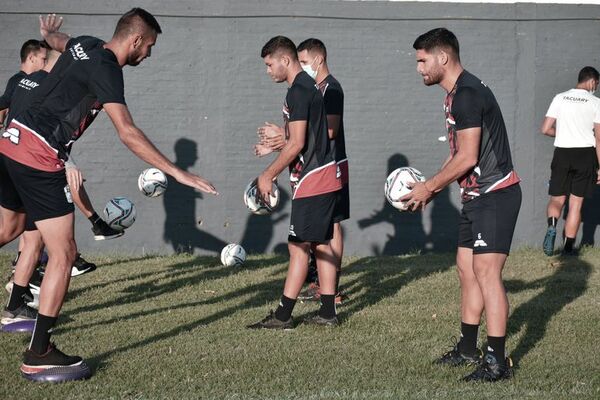 Fútbol paraguayo: test 24 horas antes es iniciativa de la APF - Fútbol - ABC Color