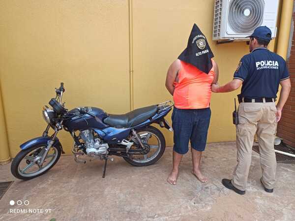 Detienen a joven con varios antecedentes por robo - La Clave