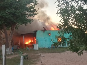 Hombre pierde su casa y 50 millones de guaraníes en incendio