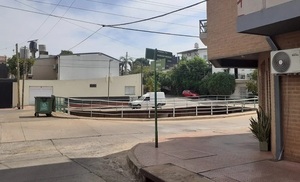 Posadas: Con una máscara de diablo y un cuchillo un ladrón se llevó 700 mil pesos de una vivienda