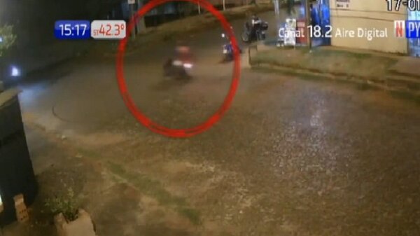 ¡Tremendo! Balearon a un joven por un celular | Noticias Paraguay