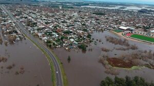 Histórico temporal afectó a Uruguay generando sorpresivas inundaciones en Montevideo