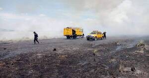 La Nación / Bomberos y SEN lograron aplacar los grandes incendios registrados ayer, pero siguen en alerta