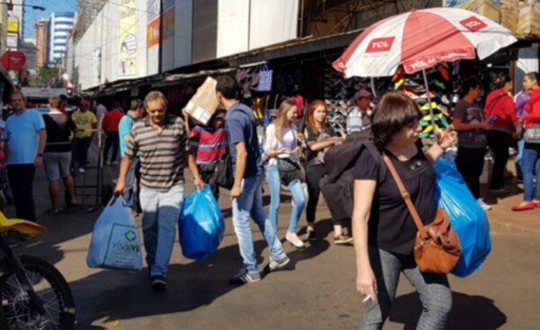 Turista denuncia que fue estafada en local comercial de CDE