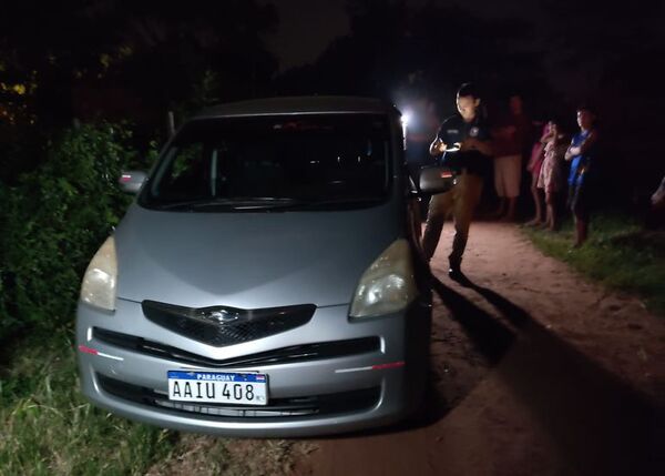 Ladrones asaltan a chofer de Bolt y se llevan su vehículo, que luego fue recuperado - Nacionales - ABC Color