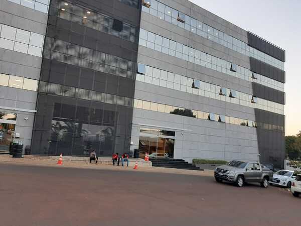 Denuncian que Flavors Of Américas no paga salario a sus empleados - La Clave