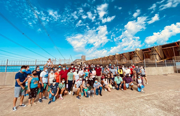Más de 1.800 turistas ya visitaron este año la Entidad Binacional Yacyretá - .::Agencia IP::.