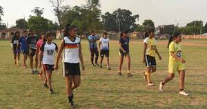 La Nación / Club Atlético Maká, mujeres indígenas competirán en Liga Roquealonseña de fútbol