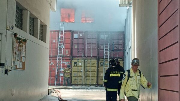 Incendio de L’uomo: hay peligro de derrumbe