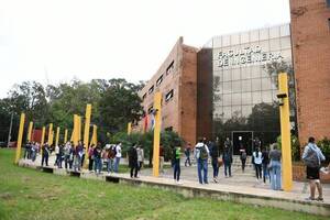 Crónica / Hay más de 70 carreras para estudiar con las becas de Itaipú