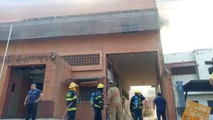 Dueño de L’uomo fue rescatado de la humareda - Nacionales - ABC Color