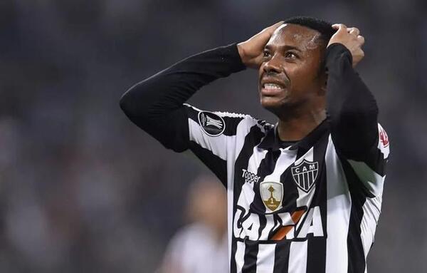 Justicia de Italia confirma condena de nueve años de cárcel para Robinho