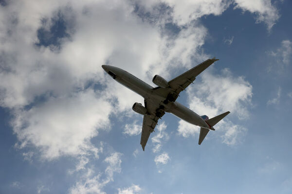 EE.UU: Tecnología 5G podría causar un "caos" en el tráfico aéreo y aerolíneas piden suspender su expansión
