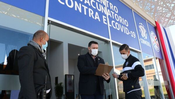 Ómicron obliga la vuelta del hisopado