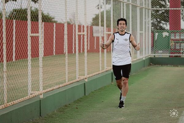 Riveros vuelve al gumarelo - Libertad - ABC Color