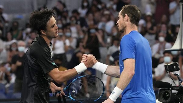 Murray, frenado en segunda ronda del Australia Open por el japonés Daniel