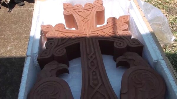 Desde Armenia a Encarnación, llega imagen y cruz de San Blas