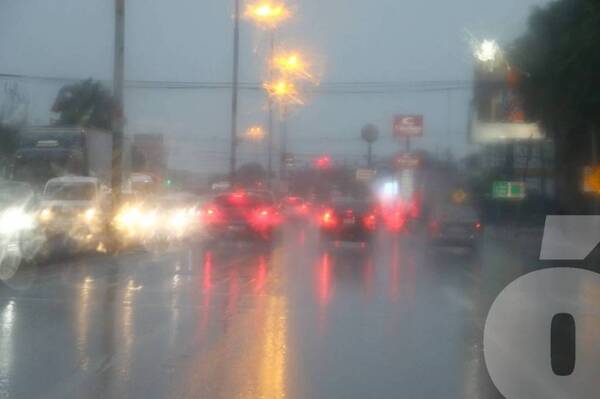 Crónica / Ouuu jeýma hína: Ikatu oguahe mba'e, Meteorología anuncia lluvias