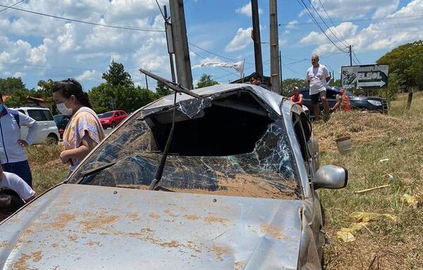 Una madre fallecida y su hijo herido tras ser atropellados en Limpio