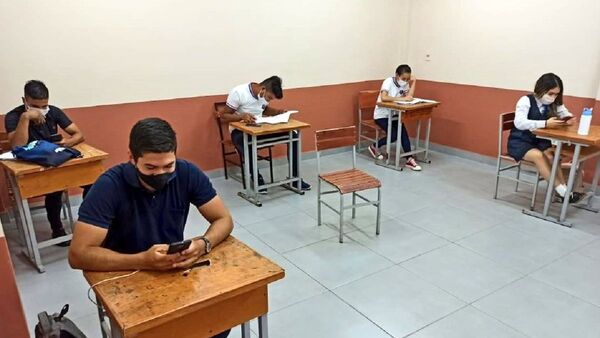MEC apunta a recuperar tiempo perdido con clases presenciales