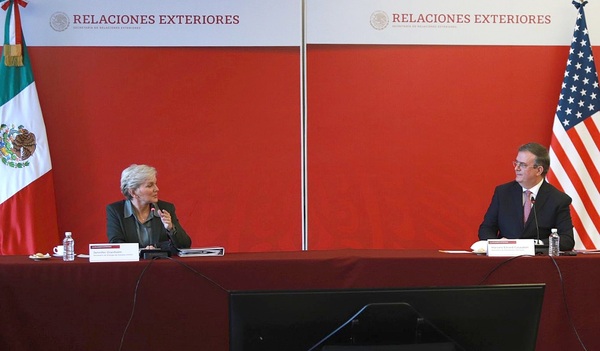EEUU asegura que tratará con México polémica reforma energética - MarketData