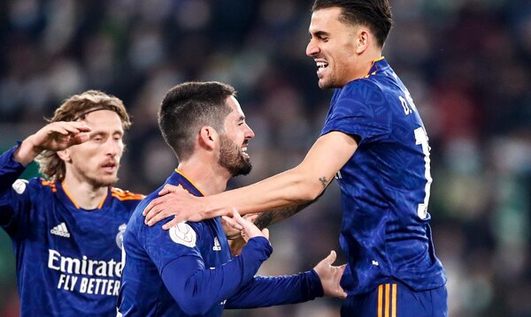 Real Madrid remonta en la prórroga al Elche y avanza en la Copa del Rey
