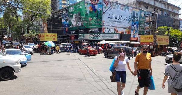 La Nación / Régimen de turismo comercial: empresarios preparan reunión con senadores en CDE