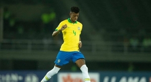 Diario HOY | Corinthians ficha al zaguero Robson Bambú, del Niza de Francia