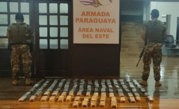 Incautan marihuana prensada a orillas del lago de Itaipú