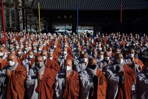 Miles de monjes se manifiestan en Seúl para exigir disculpas del Gobierno - Mundo - ABC Color