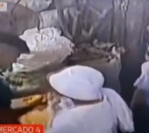 Detienen a hombre por supuestamente apuñalar a su amigo por una moto - Paraguay.com